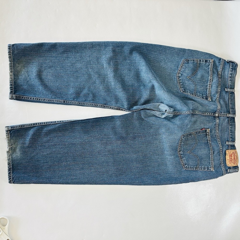 Levi's 550 Relaxed Fit Jeans Men's 44x30‎ Blue Denim Straight Leg Distressed Hem - Picture 4 of 11